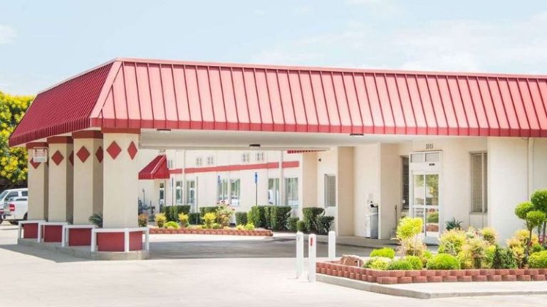 Ramada by Wyndham Enid