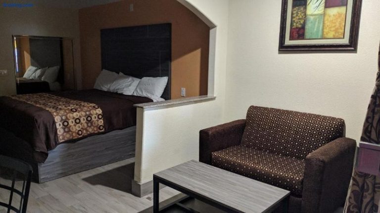 Regency Inn and Suites Galena Park