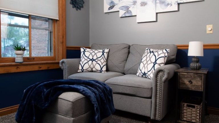 Riverboat Suites
