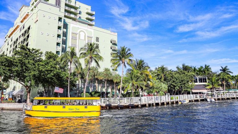 Riverside Hotel