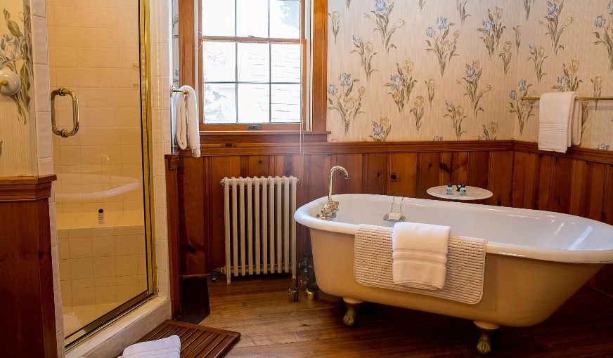Sandaway Suites & Beach, room with private jacuzzi, photo 2