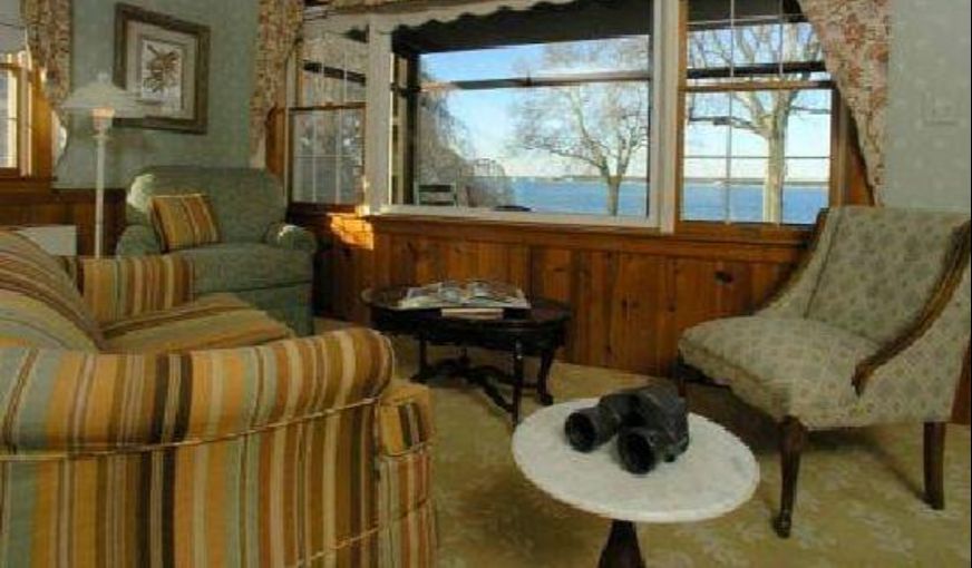 Sandaway Suites & Beach, room with private jacuzzi, photo 6