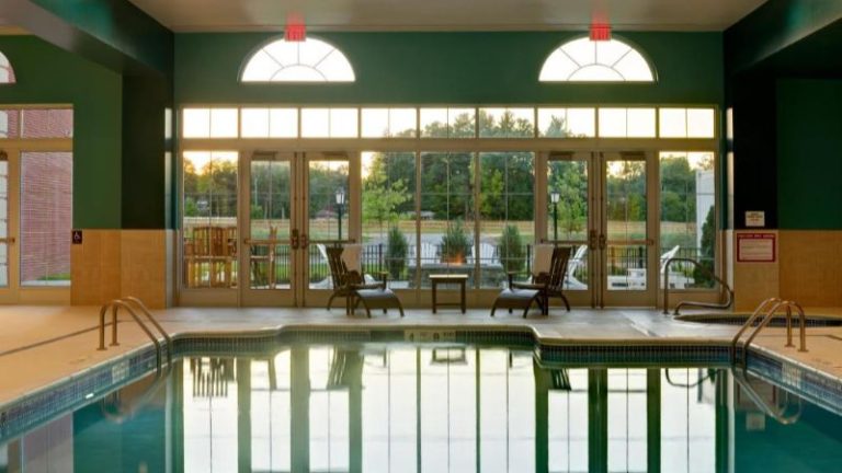 Saratoga Casino Hotel
