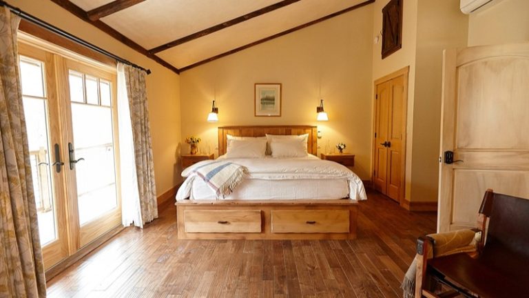 Seesaw’s Lodge