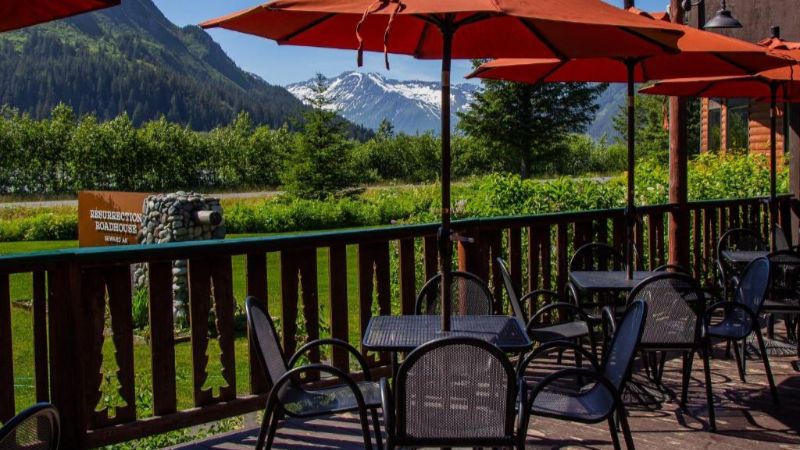 Seward Windsong Lodge, room with private jacuzzi, photo 5