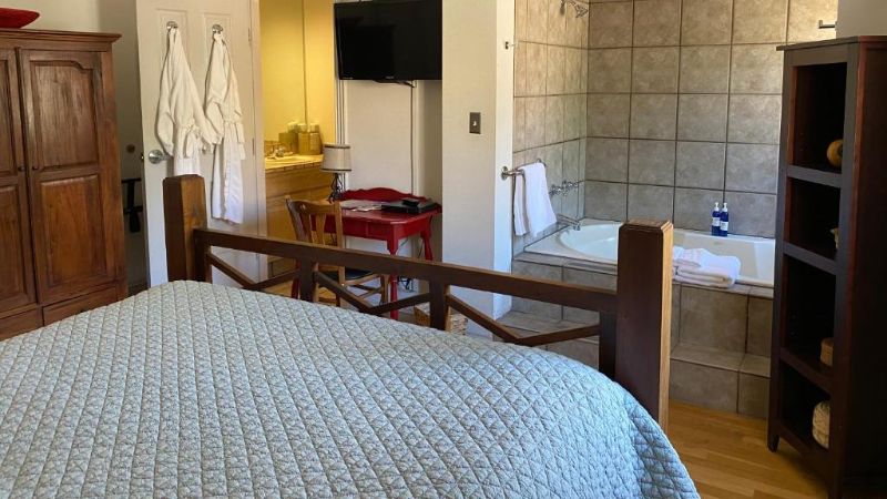 Sierra Grande 7 - jacuzzi hotel room