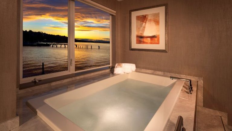 Silver Cloud Hotel – Tacoma Waterfront