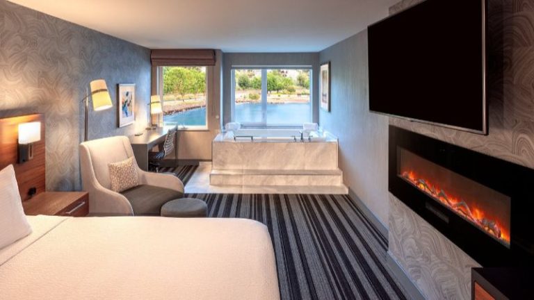 Silver Cloud Hotel – Tacoma Waterfront