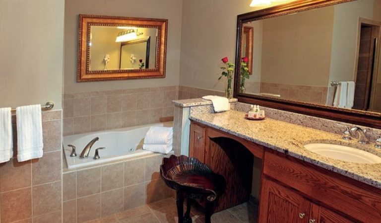 Smithfield Station Hotel