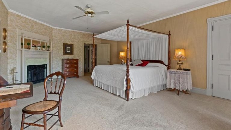 South Shire a Little Hotel