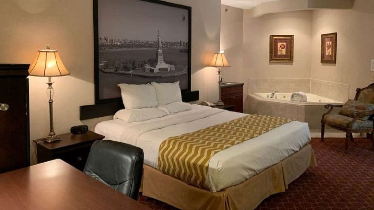 Super 8 by Wyndham Albany