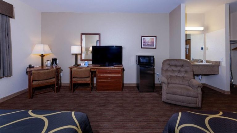 Super 8 by Wyndham Grangeville