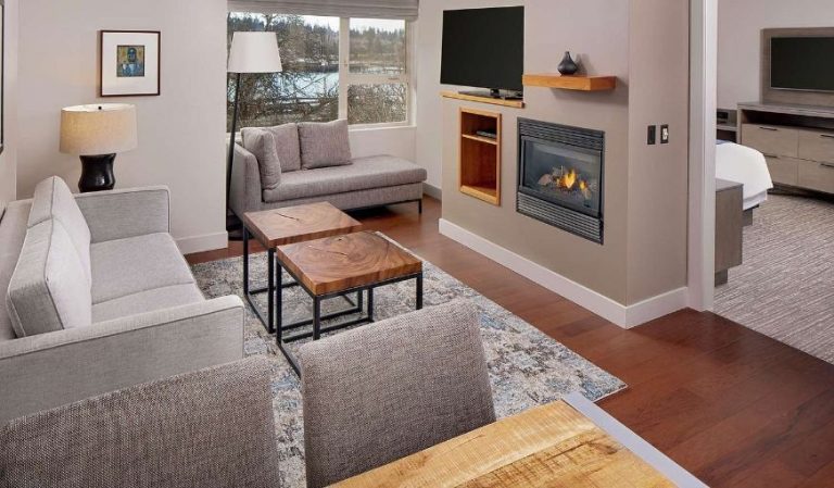 The Chrysalis Inn & Spa Bellingham, Curio Collection by Hilton