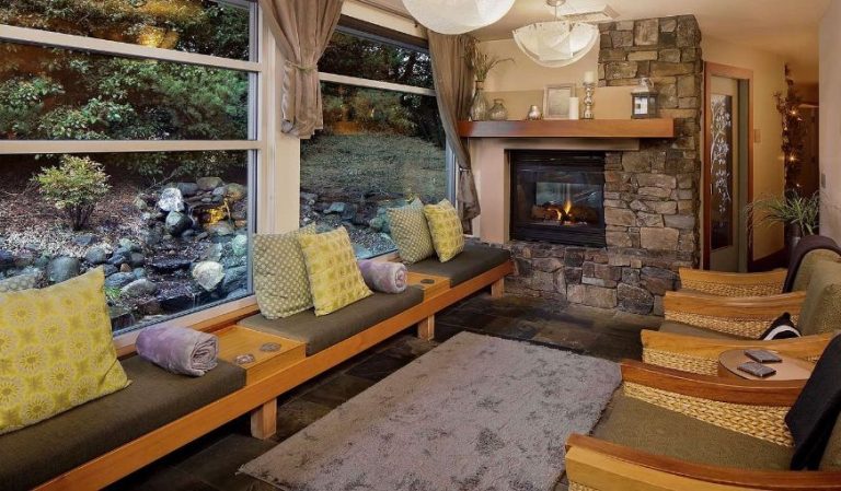 The Chrysalis Inn & Spa Bellingham, Curio Collection by Hilton