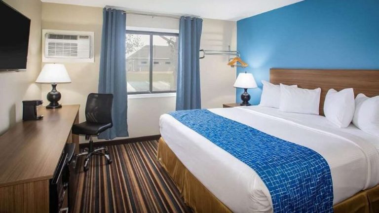 Travelodge by Wyndham Wahpeton Event Center