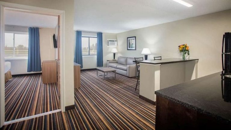 Travelodge by Wyndham Wahpeton Event Center