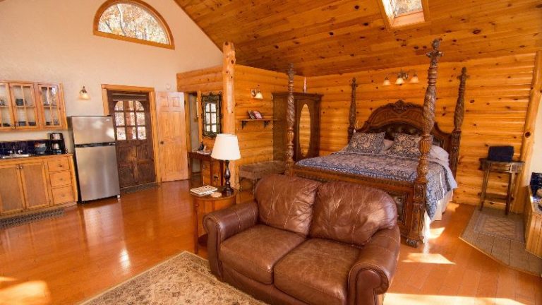 Treehouse Cottages