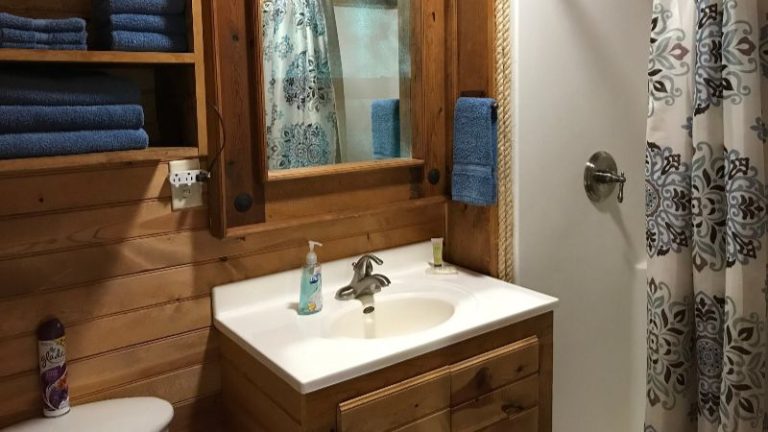 Walnut Canyon Cabins