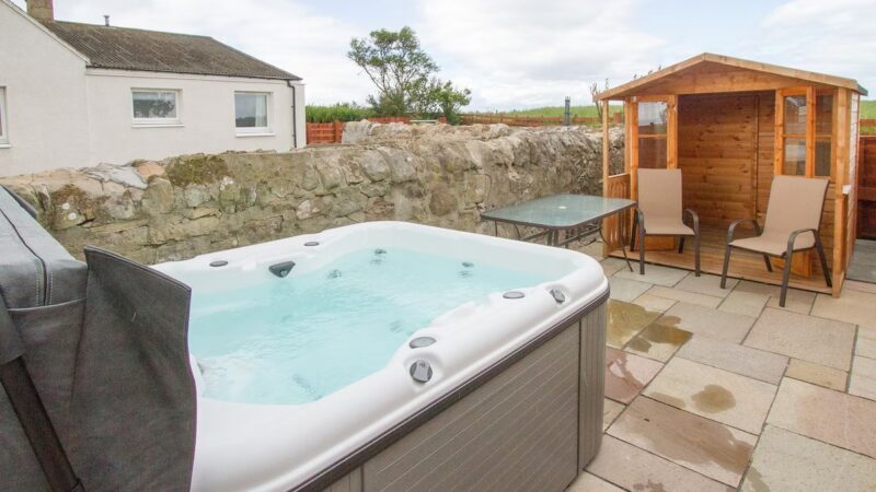 2 bedroom accommodation in Portmahomack, near Tain, cabin with a private hot tub