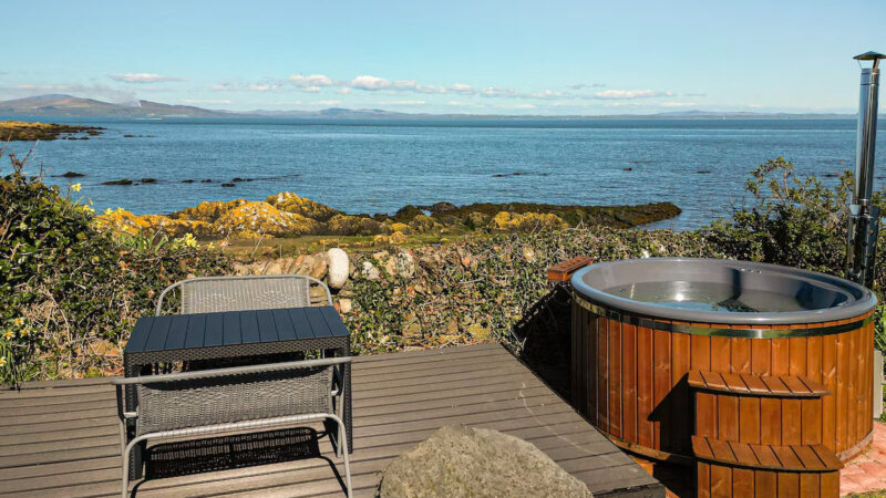 2 bedroom accommodation in Portyerrock, cabin with a private hot tub, photo 1
