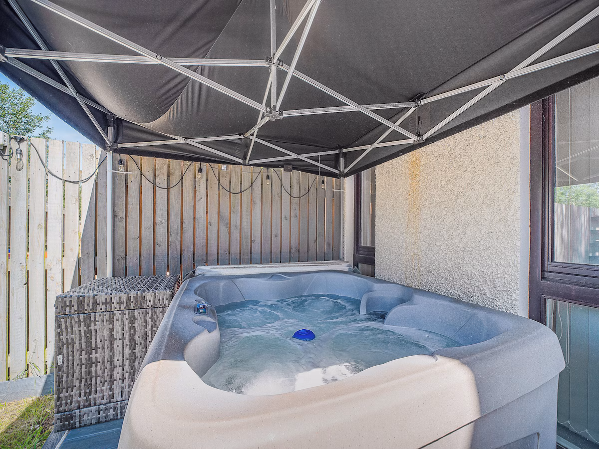 3 bedroom accommodation in Moffat, cabin with a private hot tub, photo 6