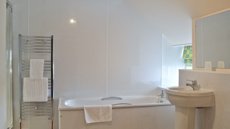 5 bedroom accommodation in Gatehouse of Fleet, cabin with a private hot tub, photo 1