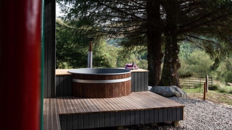 AM BOTHAN, cabin with a private hot tub