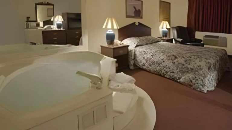 Americas Best Value Inn Livonia Detroit