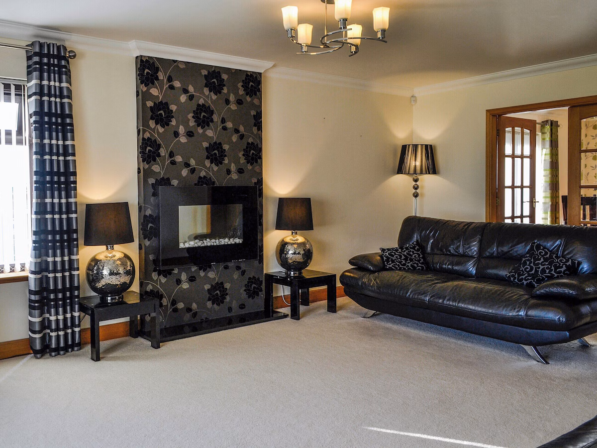 Ashgrove – Seascape Cottages, Southerness, near Dumfries, cabin with a private hot tub, photo 3