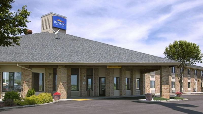 Baymont by Wyndham Tuscola, room with private jacuzzi, photo 5