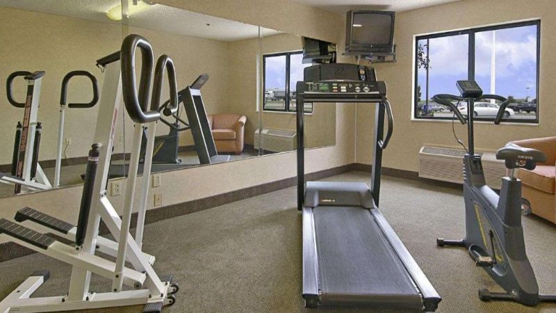 Baymont by Wyndham Tuscola, room with private jacuzzi, photo 7