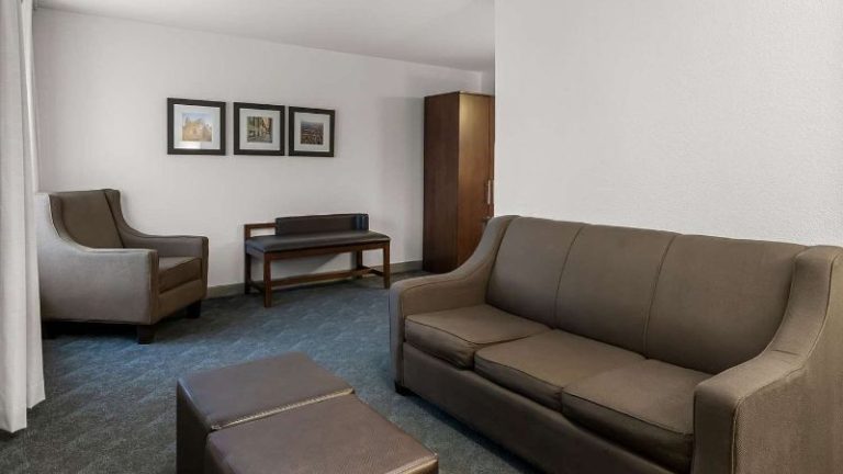 Comfort Inn & Suites Tinley Park IL