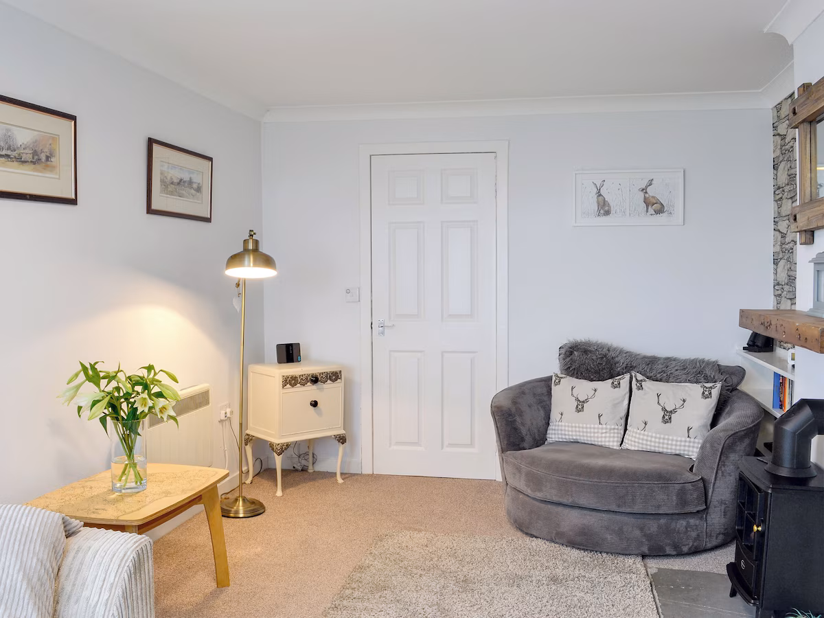 Cotters Cottage – Mid Bishopton Farm Cottages, Whithorn, cabin with a private hot tub, photo 2