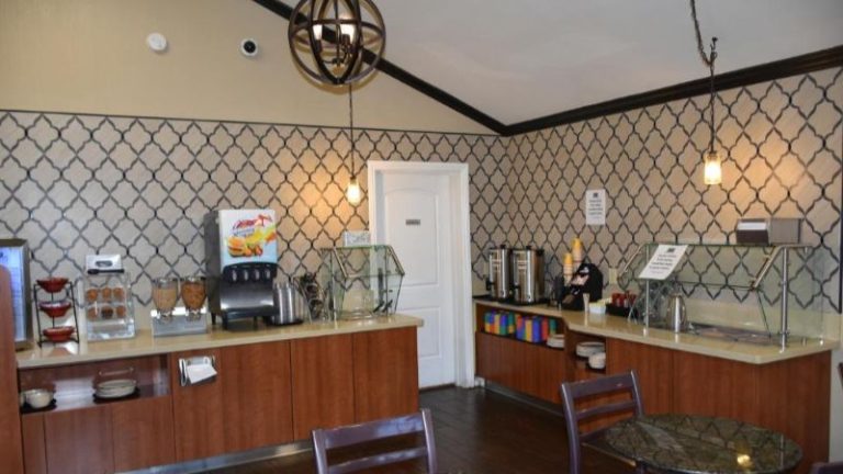 Dynasty Suites Redlands