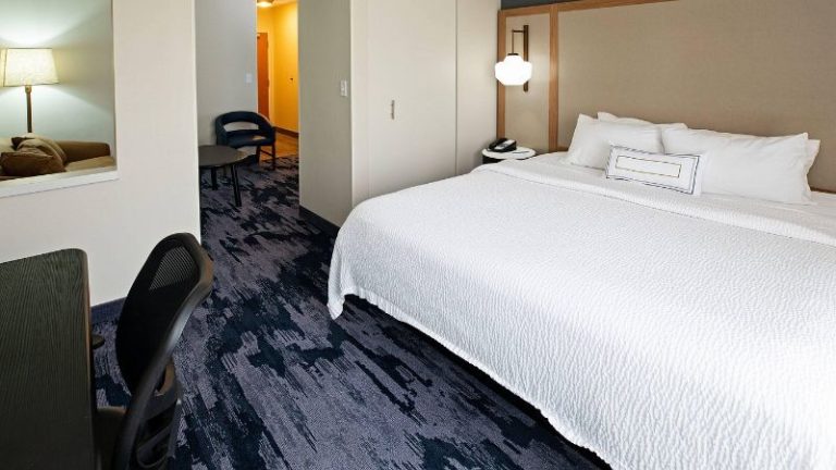 Fairfield Inn & Suites Elizabethtown