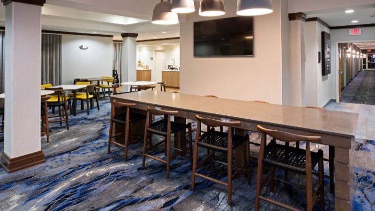 Fairfield Inn & Suites Elizabethtown