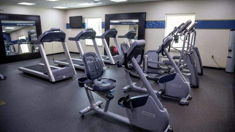 Hampton Inn & Suites Sharon