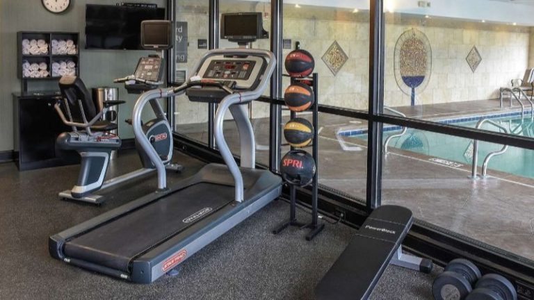 Hampton Inn & Suites Youngstown-Canfield