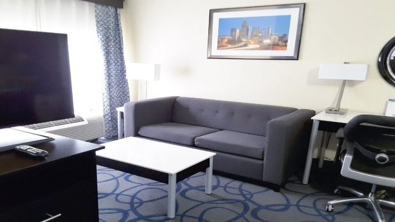 Holiday Inn Express & Suites Lawrenceville, an IHG Hotel