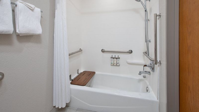 Holiday Inn Express Tuscola