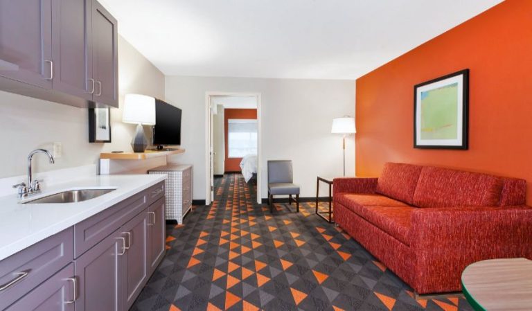 Holiday Inn & Suites Toledo Southwest – Perrysburg By Ihg