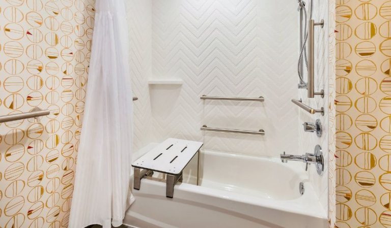 Holiday Inn & Suites Toledo Southwest – Perrysburg By Ihg