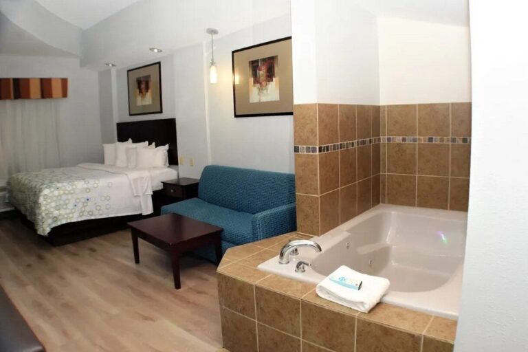 Hometowne Studios & Suites Washington