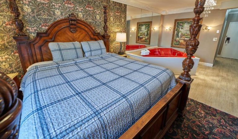 Hyannis Plaza Hotel, Massachusetts