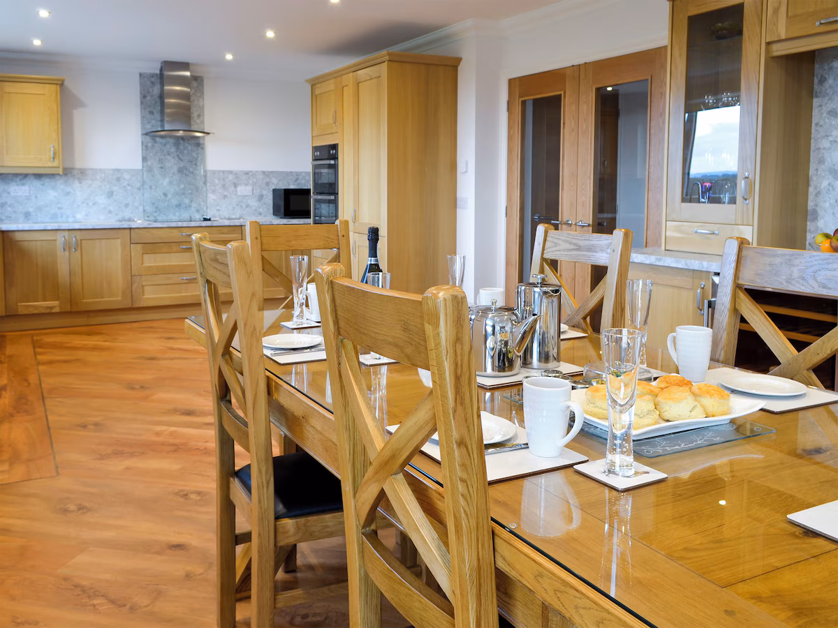 Inverallan, cabin with a private hot tub, photo 4