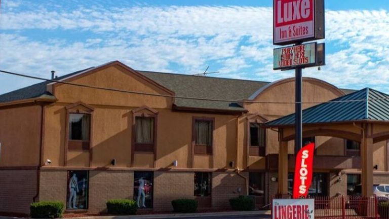 Luxe Inn and Suites
