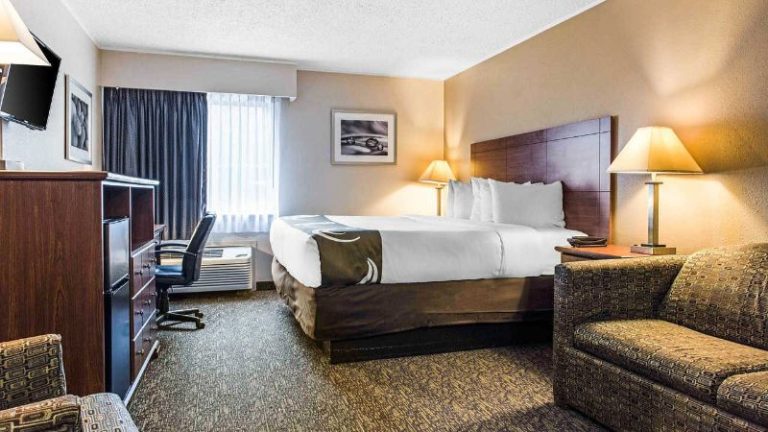 Quality Inn Austintown-Youngstown West