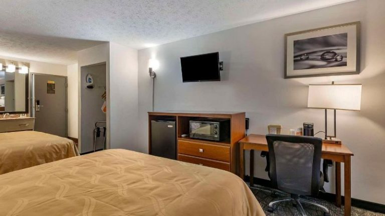 Quality Inn Austintown-Youngstown West