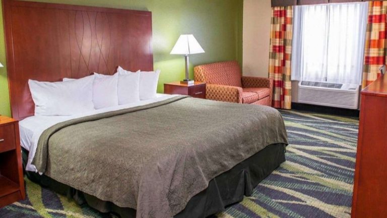 Quality Inn & Suites South Bend Airport