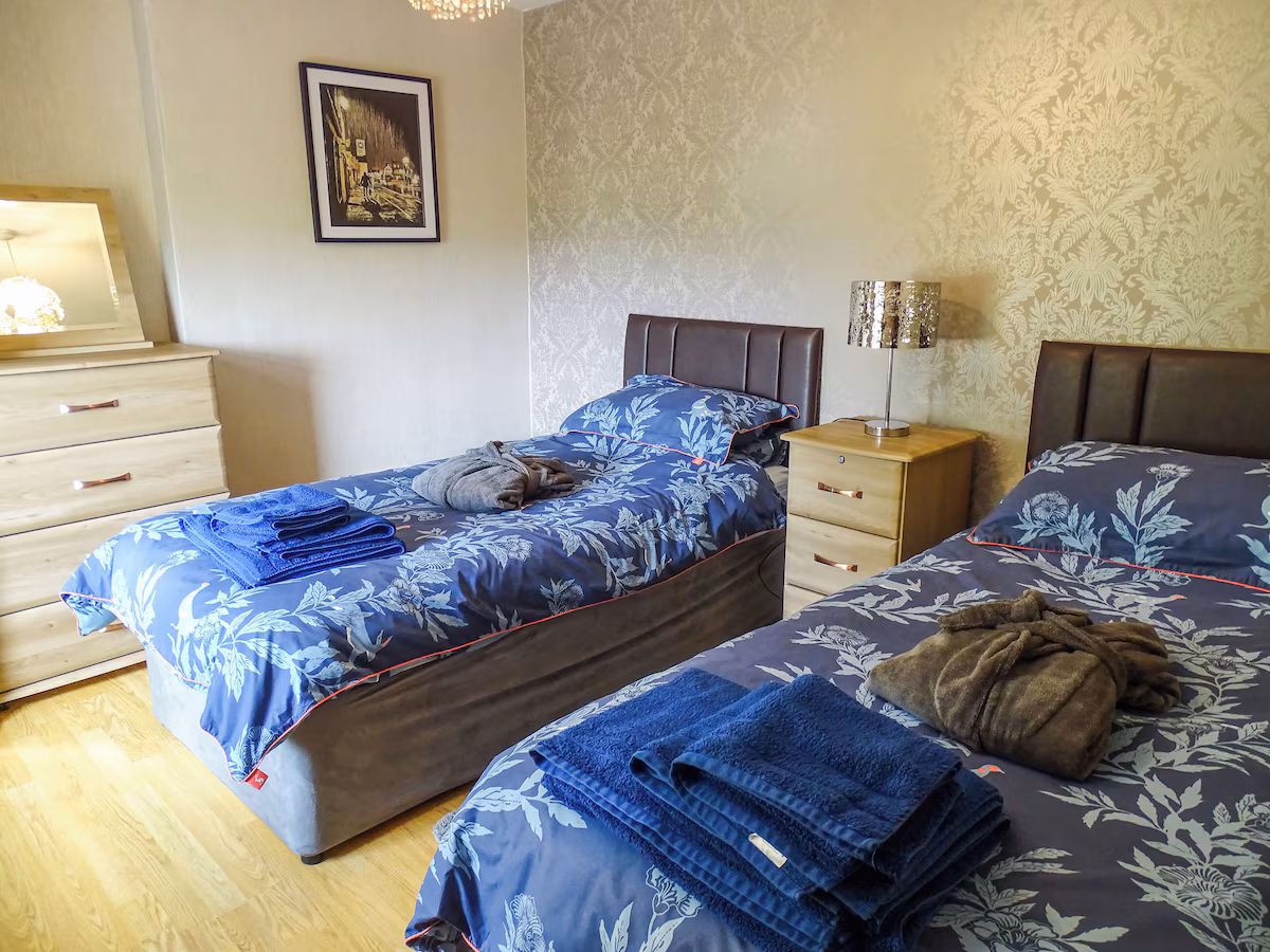 Set in a quiet location with a garden, cabin with a private hot tub, photo 3